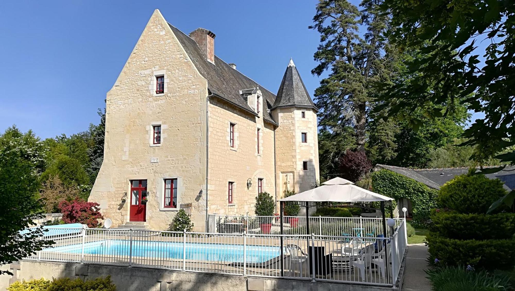 Manoir De L'Abbaye Bed and Breakfast Seuilly Eksteriør billede
