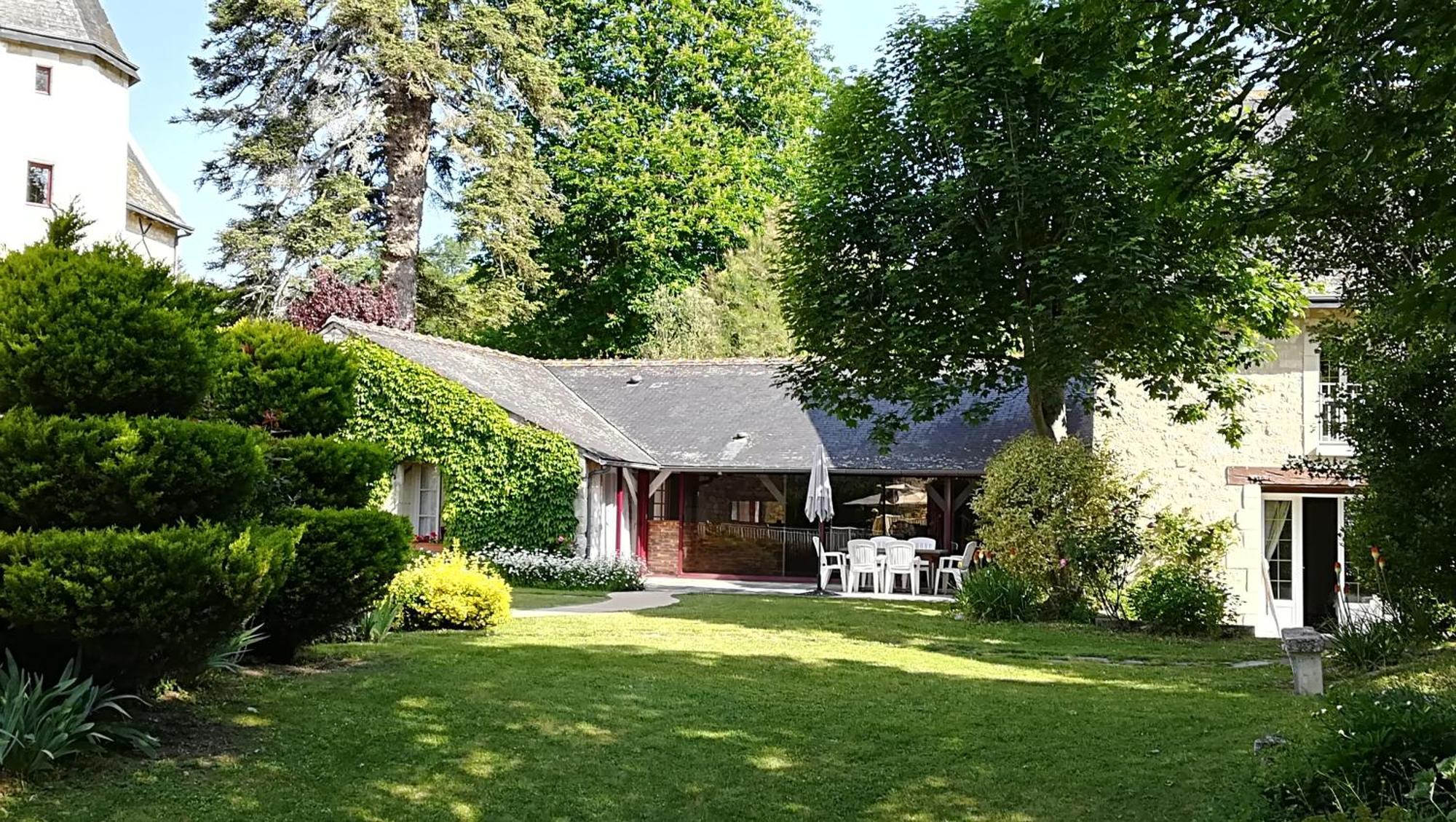 Manoir De L'Abbaye Bed and Breakfast Seuilly Eksteriør billede