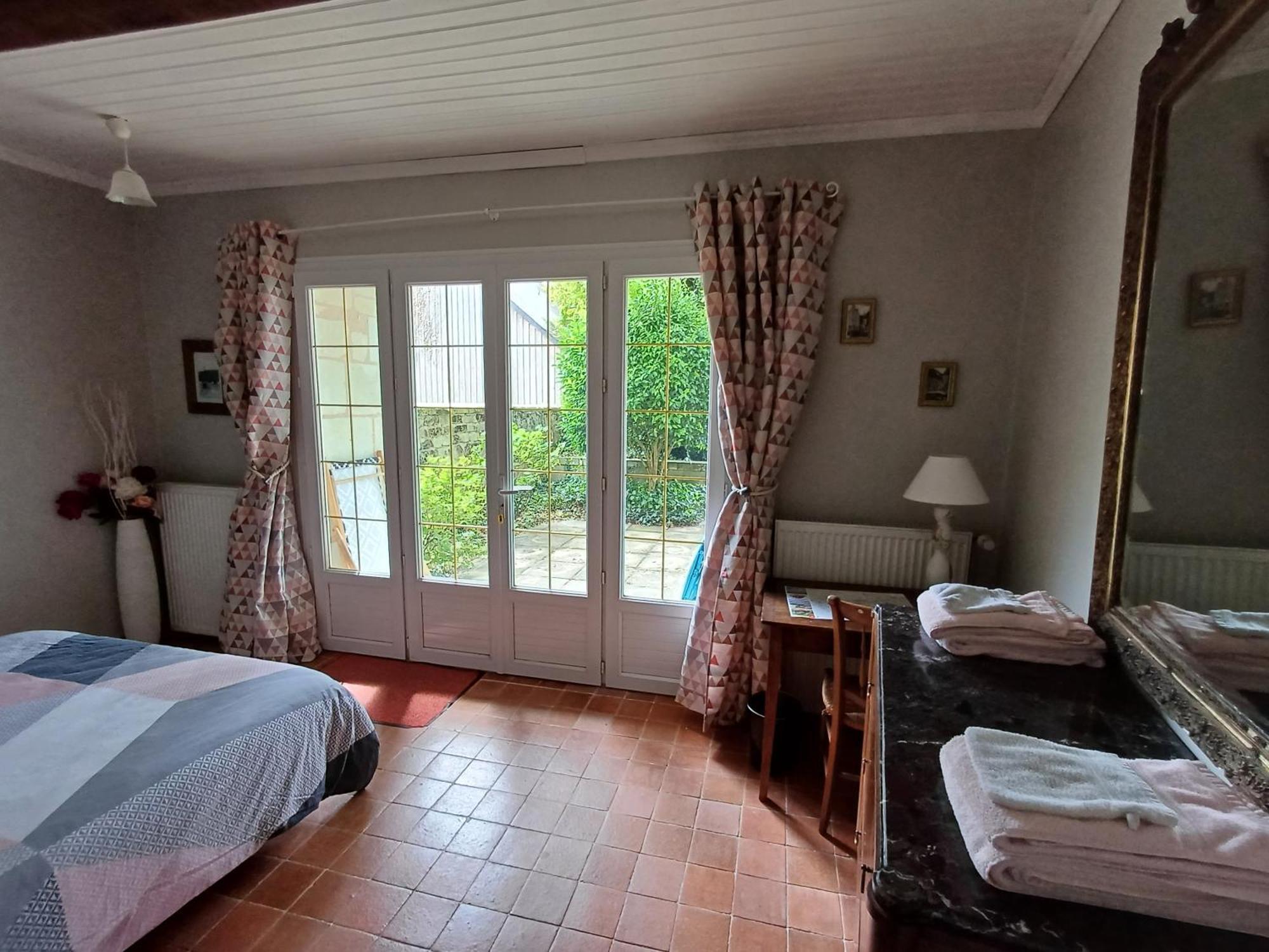 Manoir De L'Abbaye Bed and Breakfast Seuilly Eksteriør billede