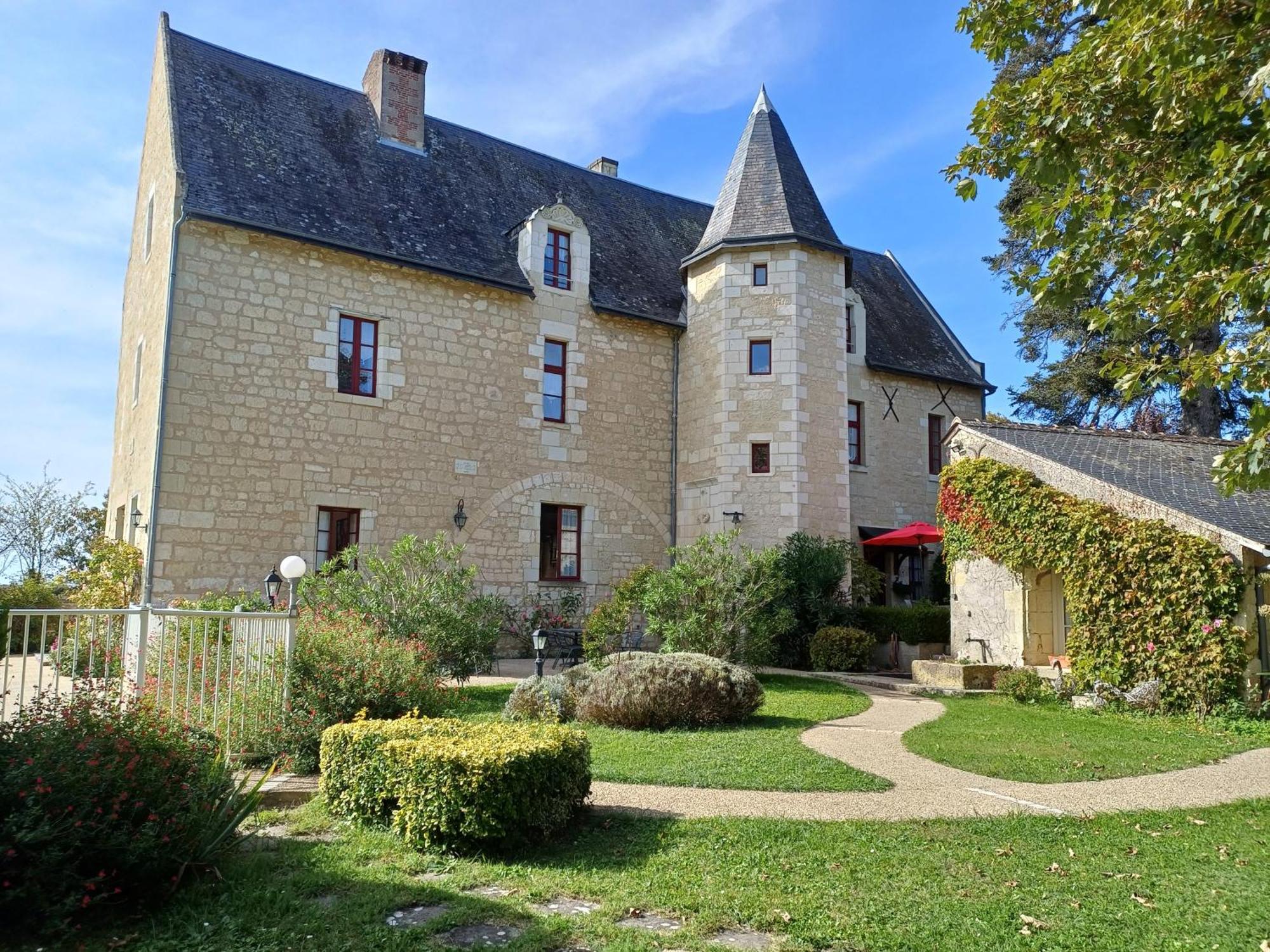 Manoir De L'Abbaye Bed and Breakfast Seuilly Eksteriør billede