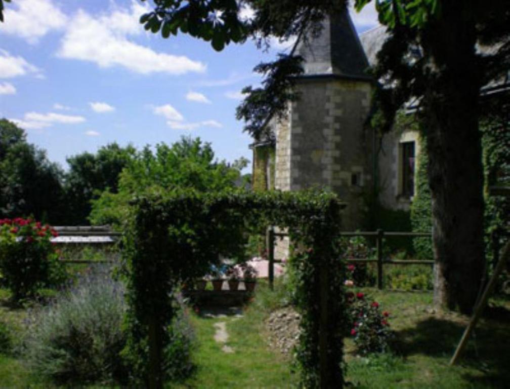 Manoir De L'Abbaye Bed and Breakfast Seuilly Eksteriør billede