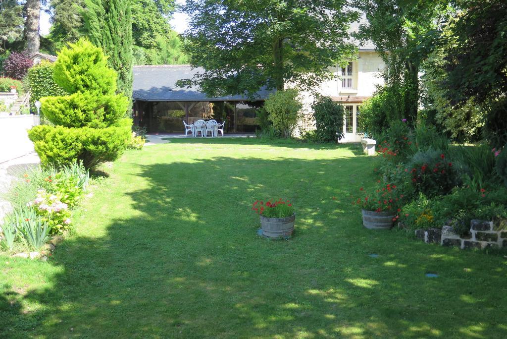 Manoir De L'Abbaye Bed and Breakfast Seuilly Eksteriør billede
